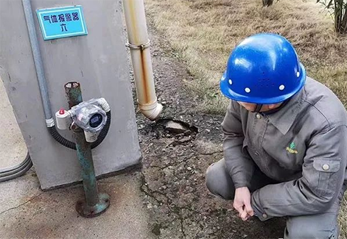 防爆型聯(lián)氨變送器